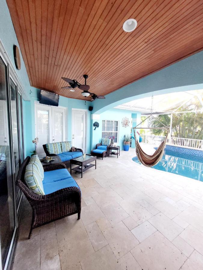 Cape Paradise - Your Luxury Tropical Retreat Cape Coral